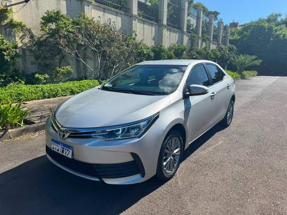 TOYOTA COROLLA 1.8 GLI UPPER 16V FLEX 4P AUTOMÁTICO